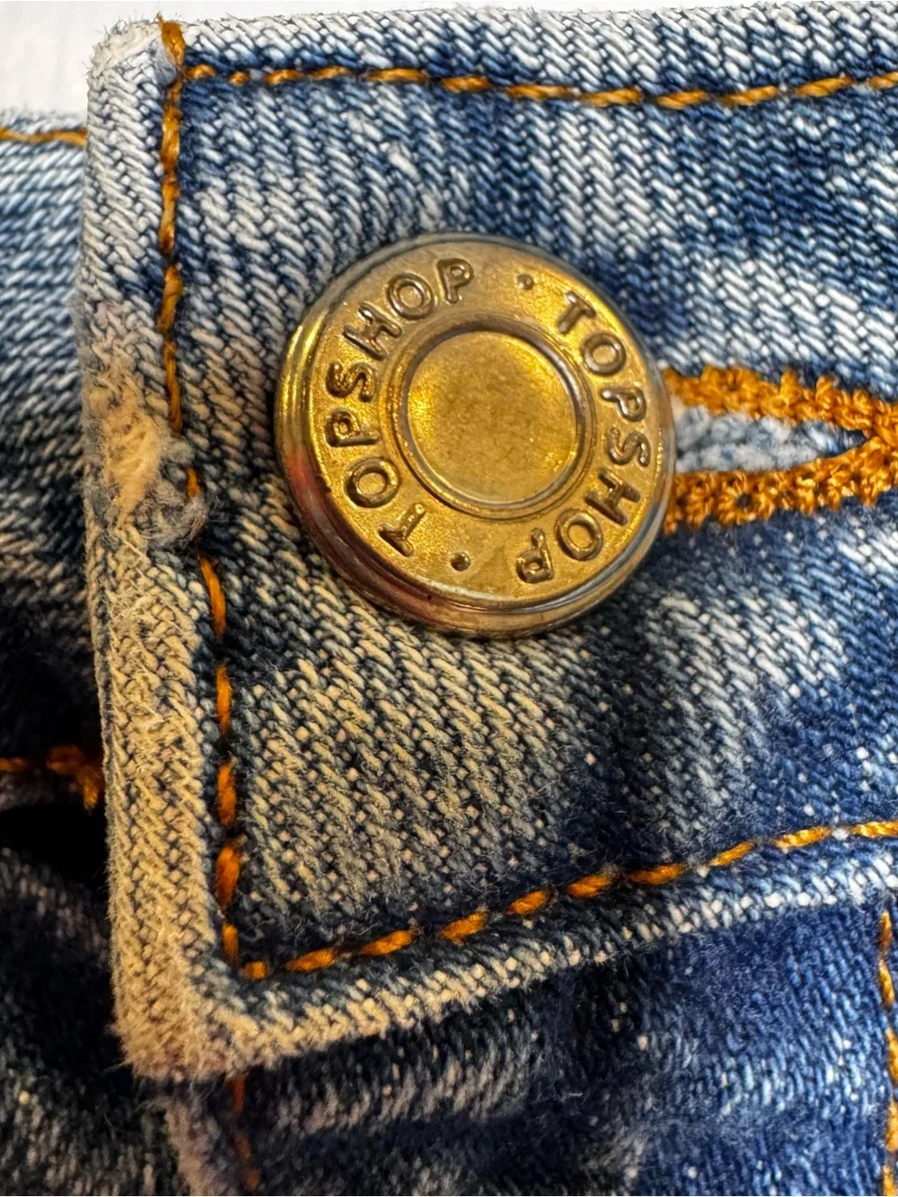 Topshop Mom Denim Cutoff Shorts Light Wash Distressed Raw Hem Size 14